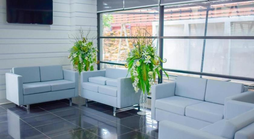 אודון תאני Thanburi Hotel מראה חיצוני תמונה