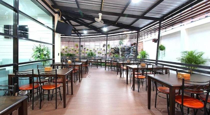 אודון תאני Thanburi Hotel מראה חיצוני תמונה