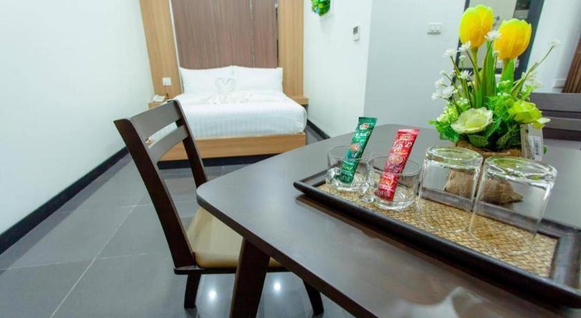 אודון תאני Thanburi Hotel מראה חיצוני תמונה