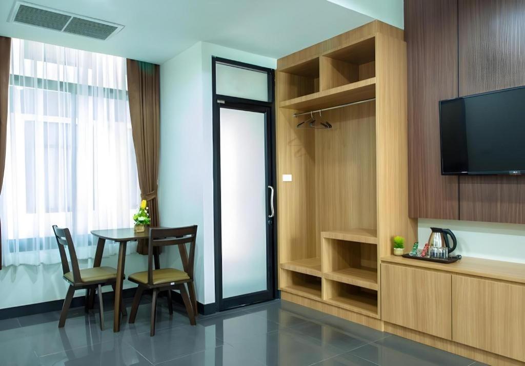 אודון תאני Thanburi Hotel מראה חיצוני תמונה